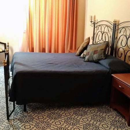 Nicolas Inn Ρώμη Εξωτερικό φωτογραφία