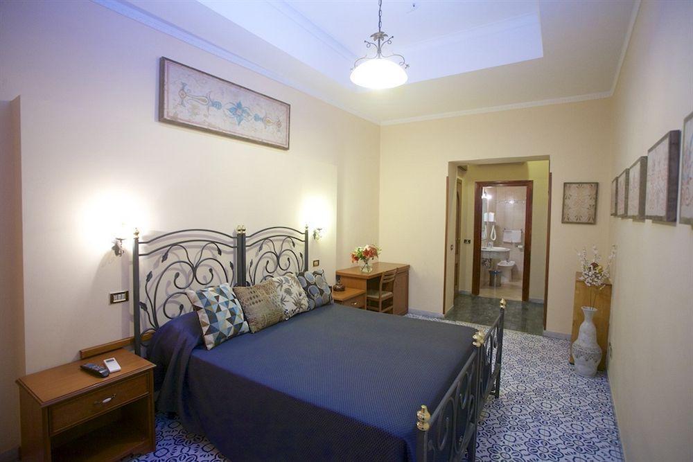 Nicolas Inn Ρώμη Εξωτερικό φωτογραφία