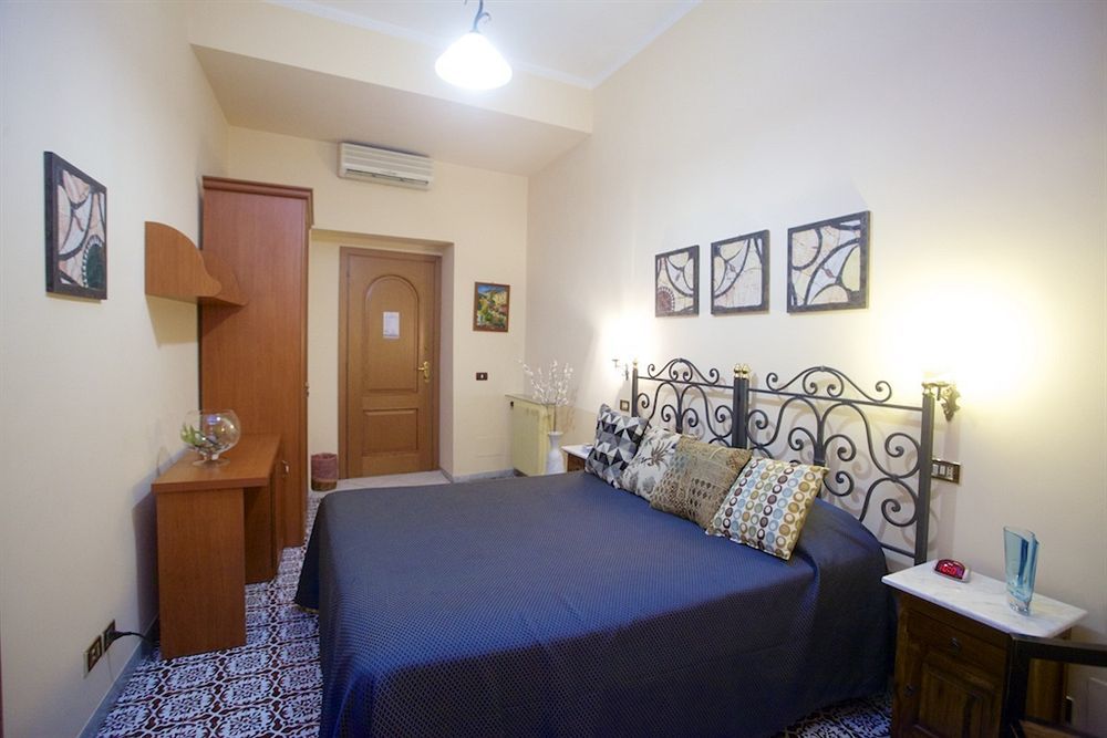 Nicolas Inn Ρώμη Εξωτερικό φωτογραφία